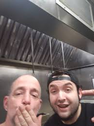 Introduction and photo sharing in Restaurant Warriors group