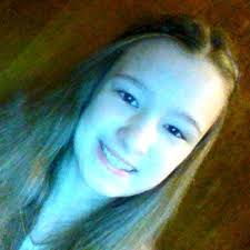 Selena Mitchell (@24mitcse)