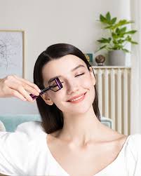 Amazon.com : Kaasage Eyelash Curler with Pads, Lash Curler with 5 Extra  Silicone Replacement Pads, Achieve Perfect Curls in 5 Seconds : Beauty &  Personal Care