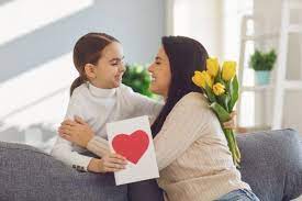Dzień matki w tym roku przypada w środę 26 maja. Prezent Na Dzien Matki 2021 Najlepsze Prezenty Dla Naszych Mam Top 5 Eska Pl