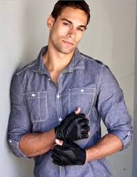 Black And Native American Men Pin By Kimberly Williams On Hunks Native American Men Native American Models Native American Actors