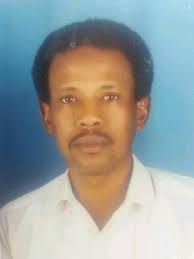 السلام عليكم ورحمة الله وبركتو انا ابو بكر جمال شرف الدين هزاي صورة الوالد  جمال شرف الدين زين الدين مفقود ليهو ٩ سنه الراجو من يتعرف الي هزاء الشخص  الاتصال في الرقم