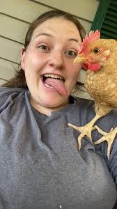 Shelly Cagle's Instagram, Twitter & Facebook