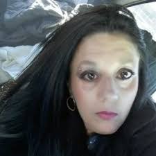 Belinda Tompkins's Instagram, Twitter & Facebook