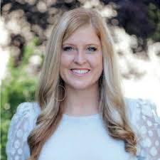 Tammy Becht's Instagram, Twitter & Facebook