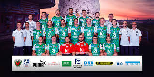 Die kieler haben allerdings den breiteren kader, während sich bei den flensburgern die extrem angeschlagenen jim gottfridsson (sprunggelenk) und göran sögard. Alle Teams Handball Bundesliga Liqui Moly Hbl