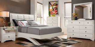 Coleman california king panel 4 piece bedroom set $1,810. Belcourt White 7 Pc King Platform Bedroom Rooms To Go