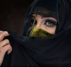Pin By عہليہآآء سہمہؤذآآتيہے On علياء Beautiful Girl Face Under The Veil Beautiful