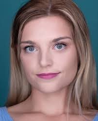 Mary Bettinger's Instagram, Twitter & Facebook