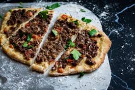 Lahmacun Der Levante Lahm Bi Ajin Receta En 2020