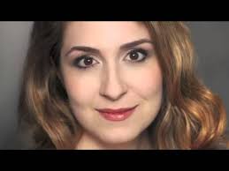 Emily Dorn (soprano)