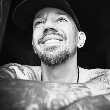 What is the closest race track in the area?