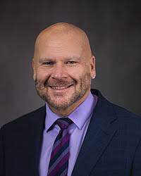 Marketing VP to step down