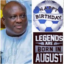 We met up at Harlem's birthday party last night, along with Hev Abi. Harlem  requested to perform their song Bababaero. But in his excitement and joy,  he didn't realize he was actually