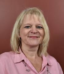 Cindy Hedrick's Instagram, Twitter & Facebook