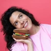 Anne Burger's Instagram, Twitter & Facebook