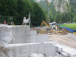 In wenigen gehminuten erreichen sie den bezaubernd in die berge eingebetteten königssee, die neu erbaute jennerbahn und das beschauliche freibad. Bob Rodelbahn Am Konigssee Gebruder Dumberger Schwabl Gmbh