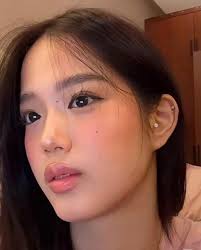 Jaden Con Gái Chung Lệ Đề