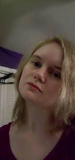 Song cover of Halsey's 'Hold Me Down'. Feel free to recommend some songs  for me to cover!! Trying to get back into the swing of things 😄#singing  #singer #singingcover #femalevocalist #holdmedown #halsey #