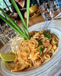 Foodie Betches On Instagram Pad Thai What S Everyone Having For Dinner Tonight Padthai Thaifood Thailand Pad Thai Nyc Food Dinner Tonight