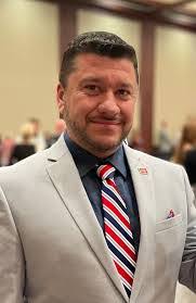 Donald Maughan's Instagram, Twitter & Facebook