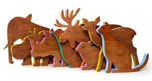 Wooden Animal Cutouts With Colored Outline Handmade Wooden Toys Wooden Animals Wood Working Gifts