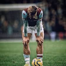 Scotland's stephen o'donnell has revealed how he tried to put jack grealish off his game by paying him compliments about his 'good looks' and his calves. Fpl Partridge On Twitter Imagine If Popeye S Calves Grew When He Ate Spinach Instead Of His Forearms You Ve Just Imagined Jack Grealish