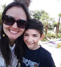 Miniature golf!! 🏌️‍♀️🏌️‍♂️⛳ . . . My little guy rocked his remainder  division this morning (homeschooling FTW!) so we decided to go have some  fun and play miniature golf! My dad used