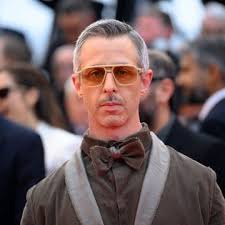 Watch Prince William's Press Conference Announcing His College Plans, As  Seen in 'The Crown'