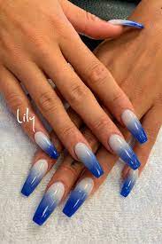 Blue And White Ombre Nails Coffin Shaped Long Blueombrenails Ombrenails Blue Ombre Nails Ombre Nail Colors Pink Ombre Nails