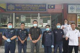 Berfungsi sebagai pemungut cukai import/eksport negara, pengurusan tertinggi jkdm diterajui oleh ketua pengarah kastam dan dibantu oleh 3 orang timbalan iaitu. Lawatan Ke Jabatan Kastam Diraja Malaysia Di Kompleks Kastam Imigresen Kuarantin Dan Keselamatan Ciqs Tebedu Sarawak
