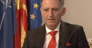 Илир Демири го напушта „Европскиот фронт“ > Опсервер