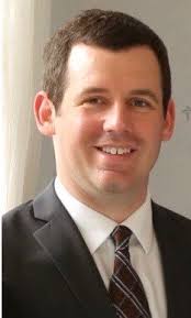 Meet Dr. Richard Stoss! Dr. Richard Stoss is a graduate of the University  of Kentucky College of Dentistry, and teaches part-time as an associate  clinical instructor at the University of Kentucky in