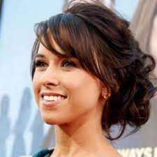 The blunt bangs give this hairstyle a fierce and chic tone. Rock Those Side Swept Bangs Do It In Style 50 Ideas Hair Motive