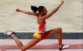 La gallega ana peleteiro logró clasificarse esta madrugada a la final de triple salto en los juegos olímpicos de tokio 2020, la primera vez en su carrera. Ana Peleteiro Se Mete En La Final De Triple Salto El Correo