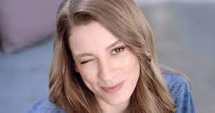 Serenay sarıkaya son yıllarda çok popüler. Serenay Sarikaya Nin Bu Sac Rengi Nedir Kizlarsoruyor