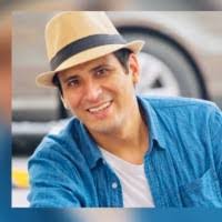 Luis Arciga's Instagram, Twitter & Facebook