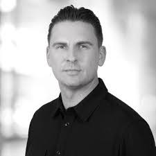 Anna Flock's Instagram, Twitter & Facebook