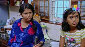 Recently flowers tv started a behind the scene programme of uppum mulakum named uppile mulaku.2 it is dubbed into tamil as uppum. Uppum Mulakum 778 Actress Nisha Sarang Uppum Mulakum 777 By Anu Anu