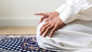 صدى البلد هل نسيان التشهد الأوسط يبطل الصلاة