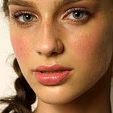 Stream Monique Olsen music