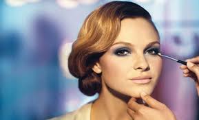 Pin By D Warren The Beauty Ray On Bridal Beauty Glamorous Bride Makeup Wedding Hair And Makeup Simple Wedding Makeup Bride Makeup