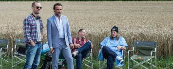 Stefan became a successful lawyer in dubai while kai is stuck in their home town. Filmstarts Am Set Der Kult Fortsetzung Lommbock Film Specials Filmstarts De