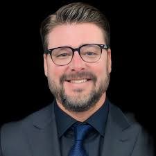 Derek Braman's Instagram, Twitter & Facebook