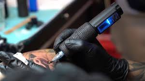 Dragonhawk Mast Saber Wireless Tattoo Pen Machine Youtube Tattoo Pen Machine Tattoo Machine Best Tattoo Machines