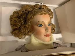 Dorian" by Michael Reid-Victorian 38" Porcelain Elite Dolls Romance  Collection