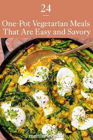 24 One Pot Vegetarian Meals That Are Savory And Satisfying One Pot Vegetarian Vegetarian One Pot Meals Winter Vegetarian Recipes
