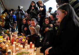 Community gathers for vigil after Kenwood Middle School bus crash