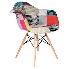 High quality fabrics are used to reflect the energy and dynamism. Daw Patchwork Armchair Derlook