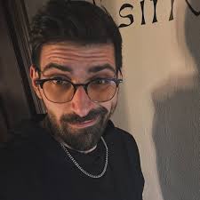 Volete dedicare un ritratto al vostro idolo? Vasco portrait eseguito in una  seduta da 3 ore #vascorossi #vascotattoo #vascorossifan #vascosymbol  #portraittattoo #jollyrogertattoo #armtattoo #bresciatattoo